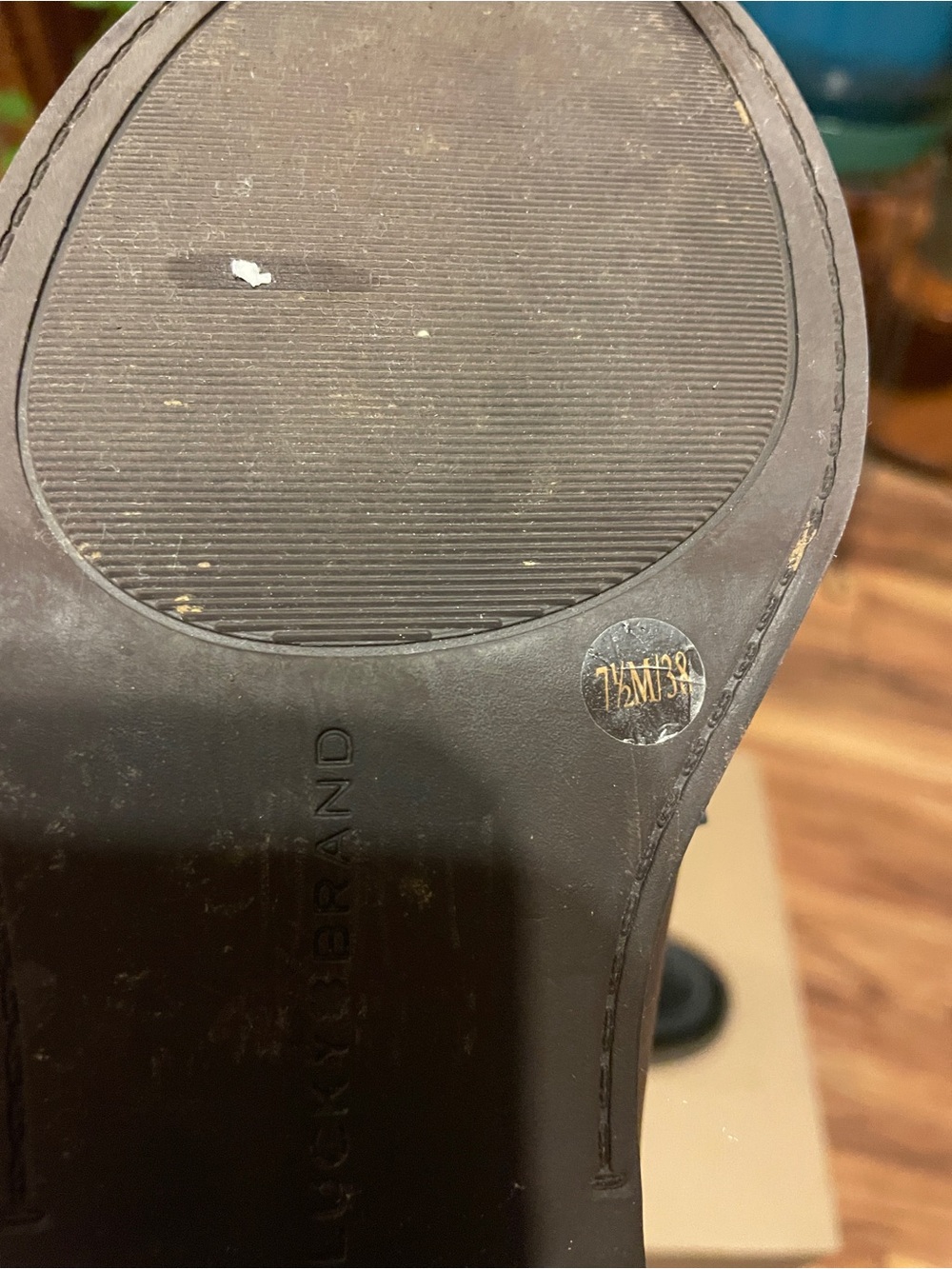 Lucky Brand Black Leather Slip-On Penny Loafers Womens size 7.5 - Picture 4 of 6